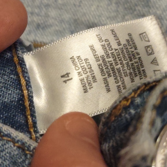 Cute Aeropostale Mom Jeans - Picture 6 of 10